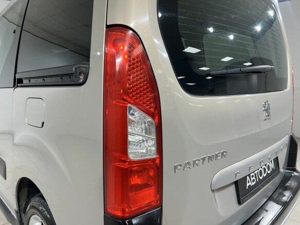 2012 Peugeot Partner II, бежевый - вид 20