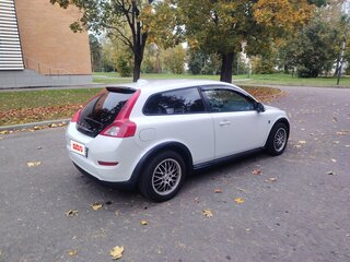 2012 Volvo C30 I Рестайлинг, белый, 800000 рублей, вид 5