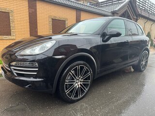 2014 Porsche Cayenne II (958), чёрный, 2930000 рублей, вид 2