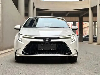 2023 Toyota Corolla XII (E210), белый, 1370000 рублей, вид 2