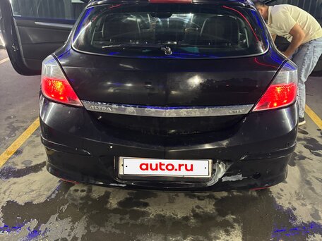 2009 Opel Astra GTC H Рестайлинг, чёрный, 250000 рублей, вид 4