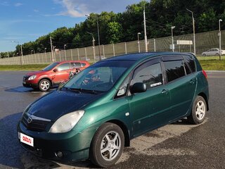 2002 Toyota Corolla Verso I, зелёный, 600000 рублей, вид 1