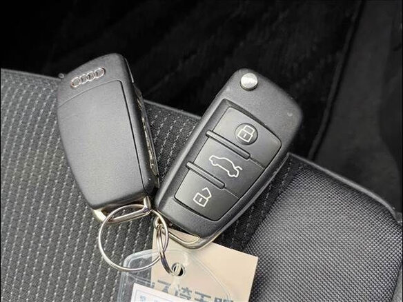 2014 Audi A1 I (8X), синий, 1090069 рублей - вид 9