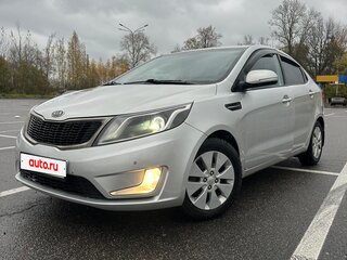 2012 Kia Rio 4-speed III, серебристый, 720000 рублей, вид 1