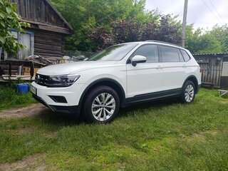 2019 Volkswagen Tiguan Allspace II, белый, 2650000 рублей, вид 1