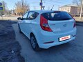 2015 Hyundai Solaris I Рестайлинг, серебристый, 845000 рублей - вид 5