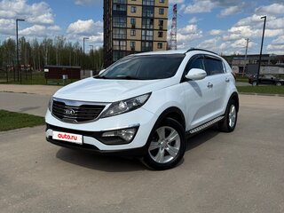 2013 Kia Sportage III, белый, 1350000 рублей, вид 1
