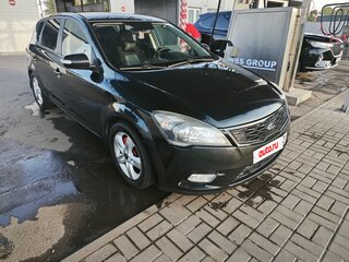 2011 Kia Ceed I Рестайлинг, чёрный, 900000 рублей, вид 2