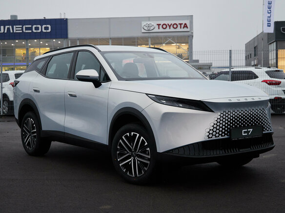 2025 Omoda C7, серебристый, 2939000 рублей - вид 6