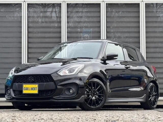 2022 Suzuki Swift V Рестайлинг, чёрный, 938027 рублей, вид 1