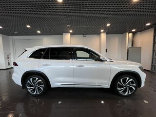 2024 Geely Monjaro I, белый, 3320000 рублей, вид 2