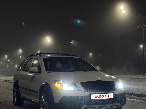 2012 Skoda Octavia Scout II (A5) Рестайлинг, белый, 1500000 рублей - вид 9
