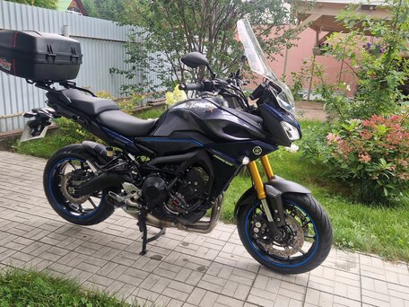 2016 Yamaha MT-09 Tracer (FJ-09), серый, 800000 рублей, вид 3