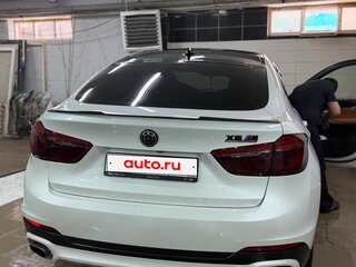 2015 BMW X6 50i II (F16), белый, 2770000 рублей, вид 4