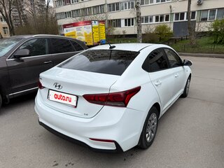 2018 Hyundai Solaris II, белый, 749999 рублей, вид 4