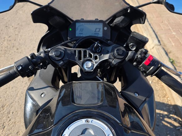 2020 Yamaha YZF-R3, чёрный, 500000 рублей - вид 2