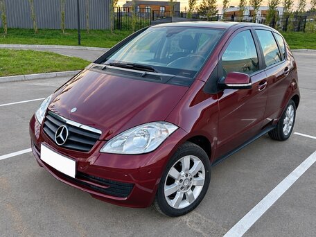 2009 Mercedes-Benz A-Класс 180 II (W169) Рестайлинг, пурпурный, 790000 рублей, вид 3