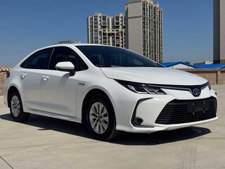 2023 Toyota Corolla XII (E210), белый, 1619000 рублей, вид 3
