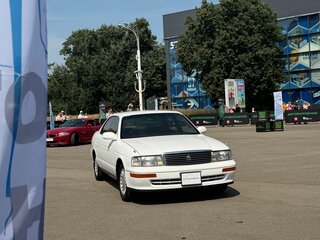 1992 Toyota Crown IX (S140), белый, 800000 рублей, вид 5