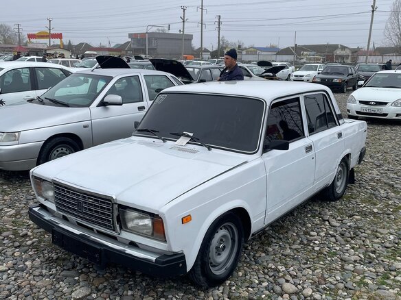 2004 Lada (ВАЗ) 2107, белый, 110000 рублей
