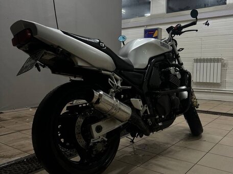 1997 Yamaha FZ400, серебристый, 220000 рублей, вид 2