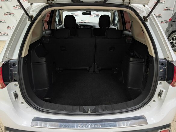 2015 Mitsubishi Outlander III Рестайлинг 2, белый - вид 25