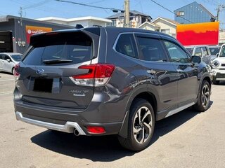 2023 Subaru Forester V Рестайлинг, серебристый, 2130000 рублей, вид 5