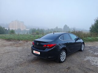 2013 Opel Astra J Рестайлинг, чёрный, 830000 рублей, вид 3