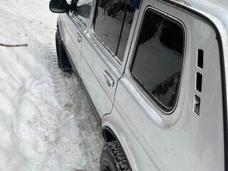 2010 Lada (ВАЗ) 2131 (4x4) I, серебристый, 325000 рублей, вид 5