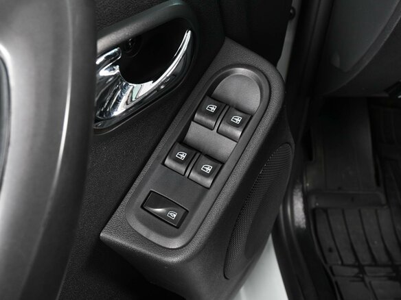 2016 Renault Duster I Рестайлинг, белый - вид 16