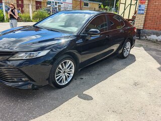 2019 Toyota Camry VIII (XV70), чёрный, 2550000 рублей, вид 1