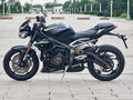 2021 Triumph Street Triple, чёрный, 940000 рублей - вид 4