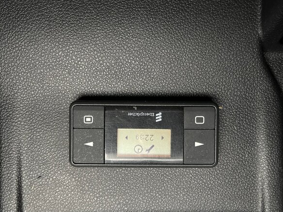 2021 Peugeot Partner, жёлтый, 1880000 рублей - вид 12