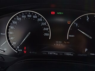 2018 BMW 5 серии 520d xDrive VII (G30/G31/G38), чёрный, 2070000 рублей, вид 3