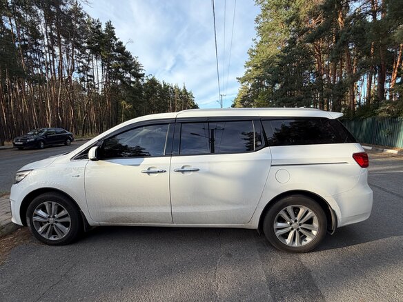 2016 Kia Carnival III, белый, 2800000 рублей - вид 6