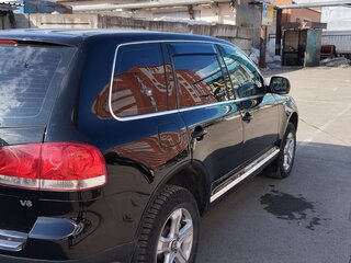 2004 Volkswagen Touareg I, чёрный, 750000 рублей, вид 5