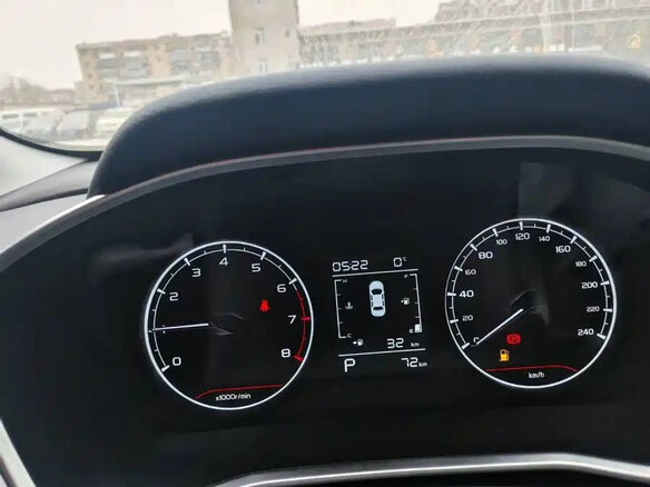 2026 Geely Coolray I Рестайлинг, белый - вид 8