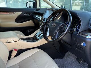 2020 Toyota Vellfire II Рестайлинг, белый, 4950000 рублей, вид 3