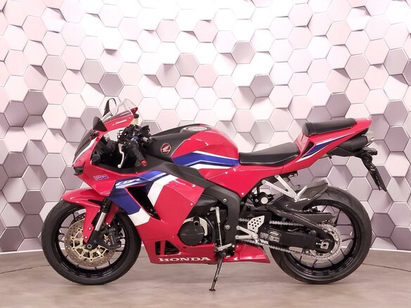 2021 Honda CBR 600RR, красный, 1295000 рублей - вид 3
