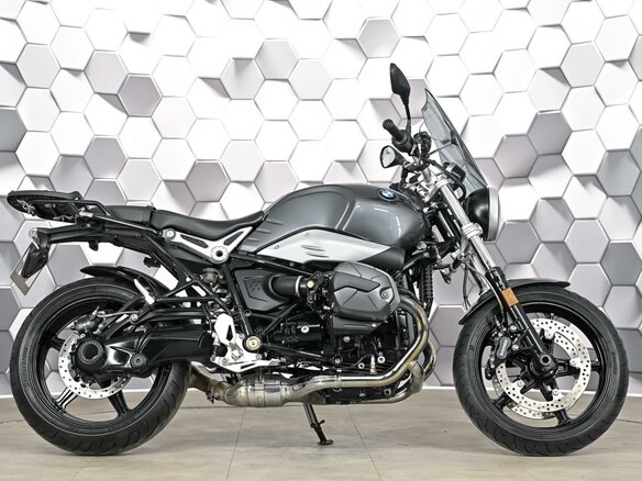 2022 BMW R Nine T Pure, чёрный, 1189000 рублей - вид 2