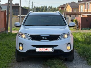 2018 Kia Sorento II Рестайлинг, белый, 2070000 рублей, вид 2