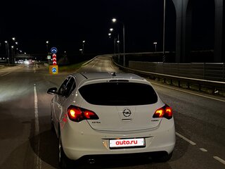 2010 Opel Astra J, белый, 800000 рублей, вид 3