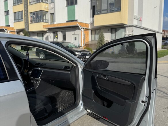 2012 Volkswagen Passat B7, серебристый, 999999 рублей - вид 30
