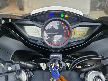 2011 Honda VFR 1200, белый, 710000 рублей, вид 2