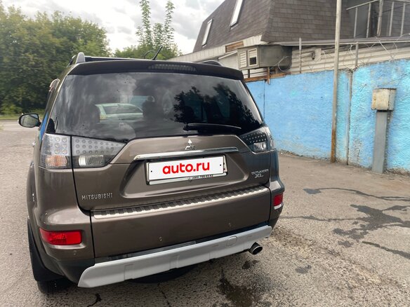2011 Mitsubishi Outlander II Рестайлинг, коричневый - вид 12