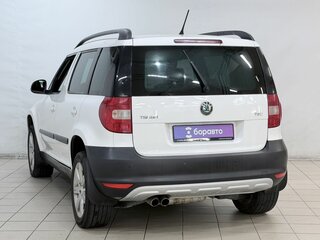 2011 Skoda Yeti I, белый, 810000 рублей, вид 5