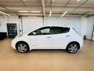 2013 Nissan Leaf (EM57) I (ZE0/AZE0), белый, 1049000 рублей, вид 3