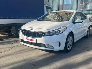2018 Kia Cerato III Рестайлинг (Classic), белый, 1550000 рублей, вид 3