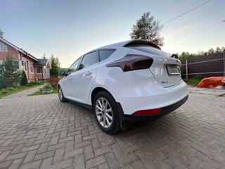2016 Ford Focus III Рестайлинг, белый, 1250000 рублей, вид 3