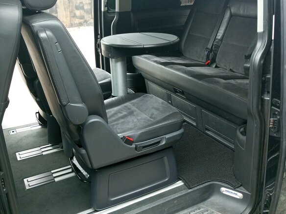 2011 Volkswagen Multivan T5 Рестайлинг, чёрный, 2800000 рублей - вид 13
